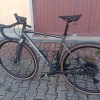 Gravel Megane Jakar 20
