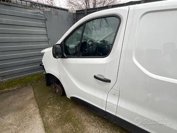 PORTIERA SINISTRA RENAULT TRAFIC 2024