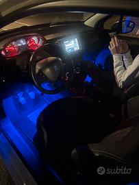 Pegout 208 2014 (3 porte) MOTORE NUOVO