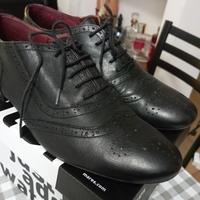 mocassini con lacci wedo