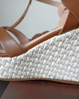 sandali n. 38 con zeppa 10 cm, marca Miriade