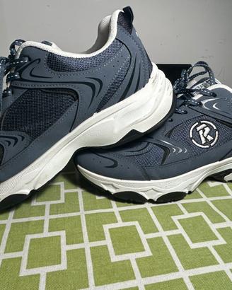 Rifle sneakers 42 avion