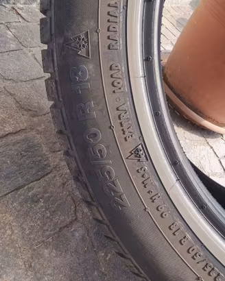 4 gomme invernali Continental 225/50 R18