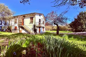 PORZIONE DI BIFAMILIARE A TEOLO