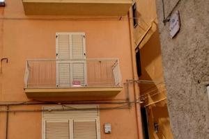 Casa indipendente a 4 piani