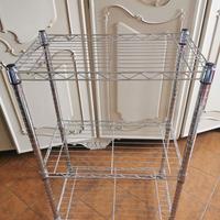 Piccolo scaffale in acciaio smontabile