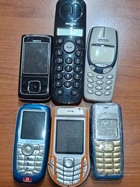 Lotto 6 telefoni cellulari Nokia Philips Alcatel