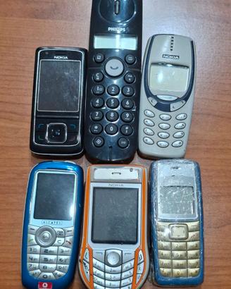 Lotto 6 telefoni cellulari Nokia Philips Alcatel
