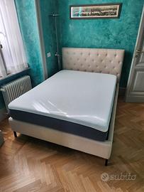 letto matrimoniale con materasso e doghe