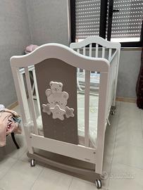 Culla per neonati nuova