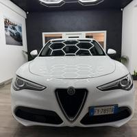 Alfa Romeo Stelvio 2.2 AT8 160cv Q2 Sport Tech