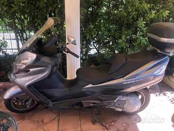 Suzuki Burgman 400