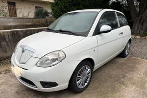 Lancia ypsilon 1,3mtijet 75cv neopatentati