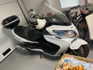 Suzuki AN Burgman 400 - 2013