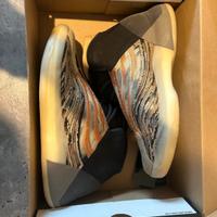 Yeezy QNTM Basketball 42 2/3 EU