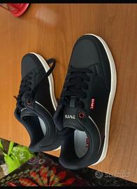 Scarpe Levis
