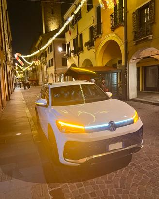 Volkswagen VW Tiguan ibrida R line - PERMUTE