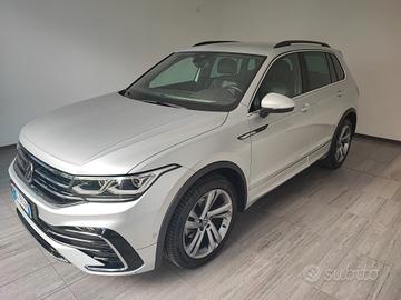 Volkswagen Tiguan 2.0 TDI 150 CV SCR DSG R-Line