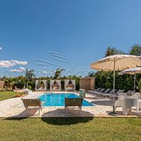 Nuova villetta con piscina in complesso residenzia