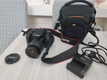 canon 700d con obiettivo 18-55mm