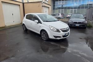 Opel corsa 1.3 cdti diesel neopatentati 5p