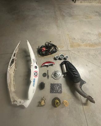 Pezzi per Phantom F12R e Minarelli Orizzontale