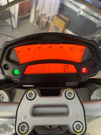 Ducati Monster 696 Plus