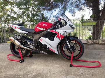 Yamaha R6