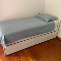 Letto doppio IKEA SLÄKT + materasso AGOTNES