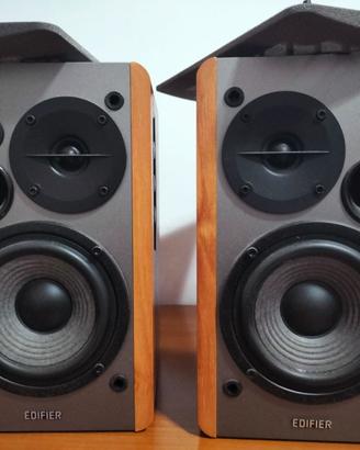 Casse audio autoalimentate