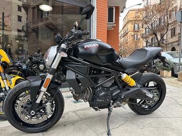Ducati Monster 797 Dark