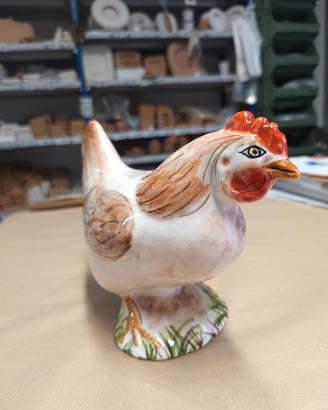 Gallina in ceramica di Caltagirone 