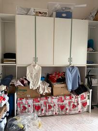 ULTIMI GIORNI- cameretta a ponte bianca e verde