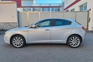 Alfa Romeo Giulietta gpl (di fabbrica) 