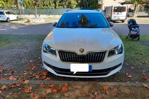 Skoda Superb station wagon 2000tdi