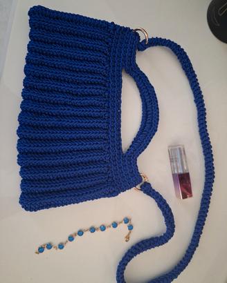 nuova borsa fatta a mano ad uncinetto