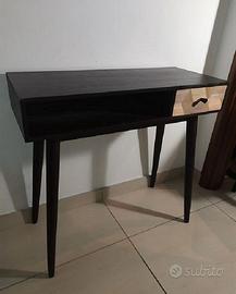 Consolle moderna industrial design vintage