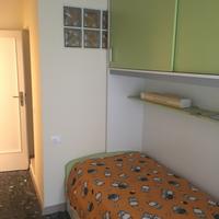 Cameretta letto singolo e armadio bambino
