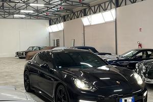 Porsche panamera GTS / pochi km
