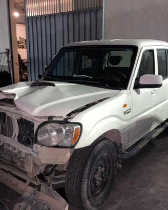 MAHINDRA GOA PICK UP 4X4 ricambi usati