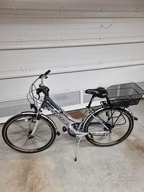 BICICLETTA da donna OLYMPIA nuova