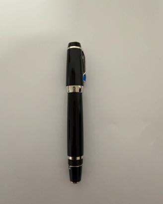 Penna stilografica montblanc bohem noir con gemma