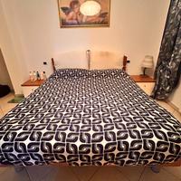 letto matrimoniale+ comodini+cassettone