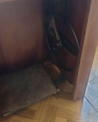 macchina da cucire vintage