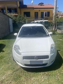 Fiat grande punto neopatentati