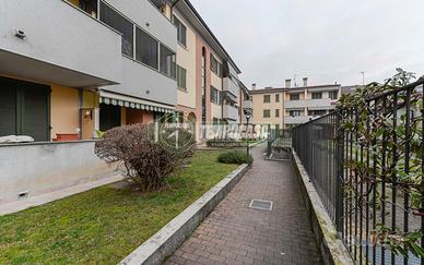 TRILOCALE IN CENTRO A VIGNATE