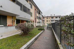 TRILOCALE IN CENTRO A VIGNATE