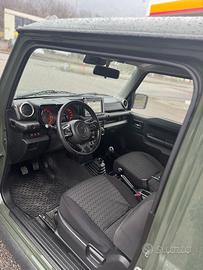 Suzuki Jimny 1.5 5MT 4 Posti 102CV,