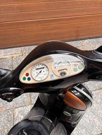 Vespa piaggio 125