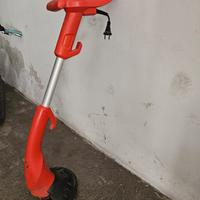 taglia bordi prato
